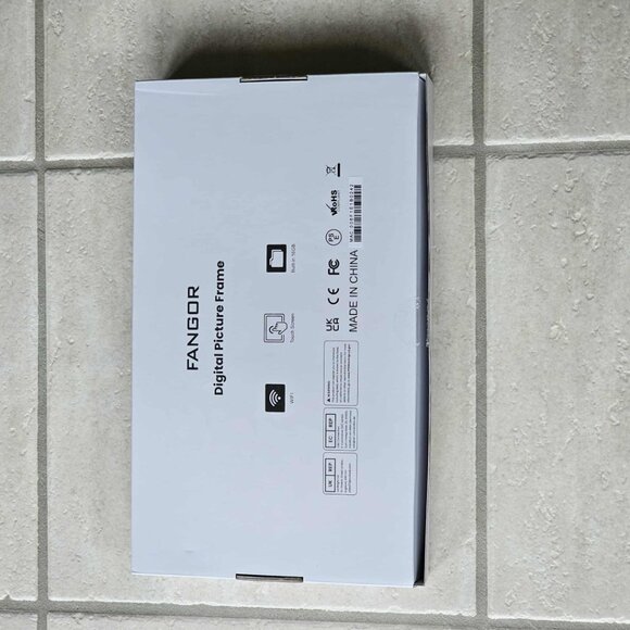 Brand New 10.1" Fangor Digital Picture Frame Pictures & Videos Model 102KZ 16GB - Picture 2 of 2